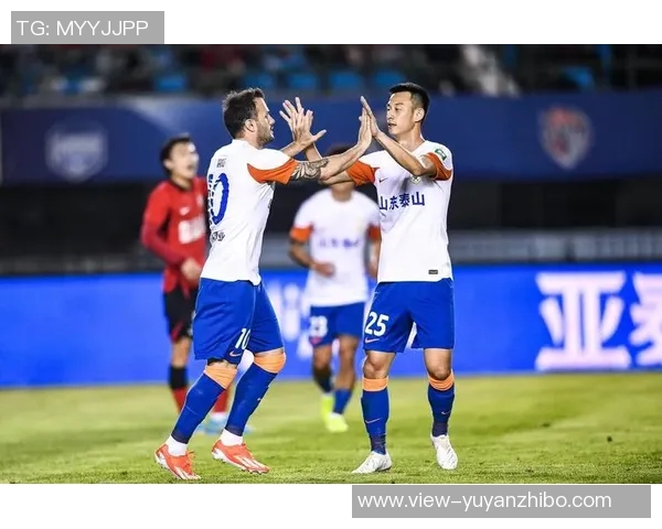 马莱莱单刀造点，亲自主罚一蹴而就——比赛的关键瞬间之王者风范